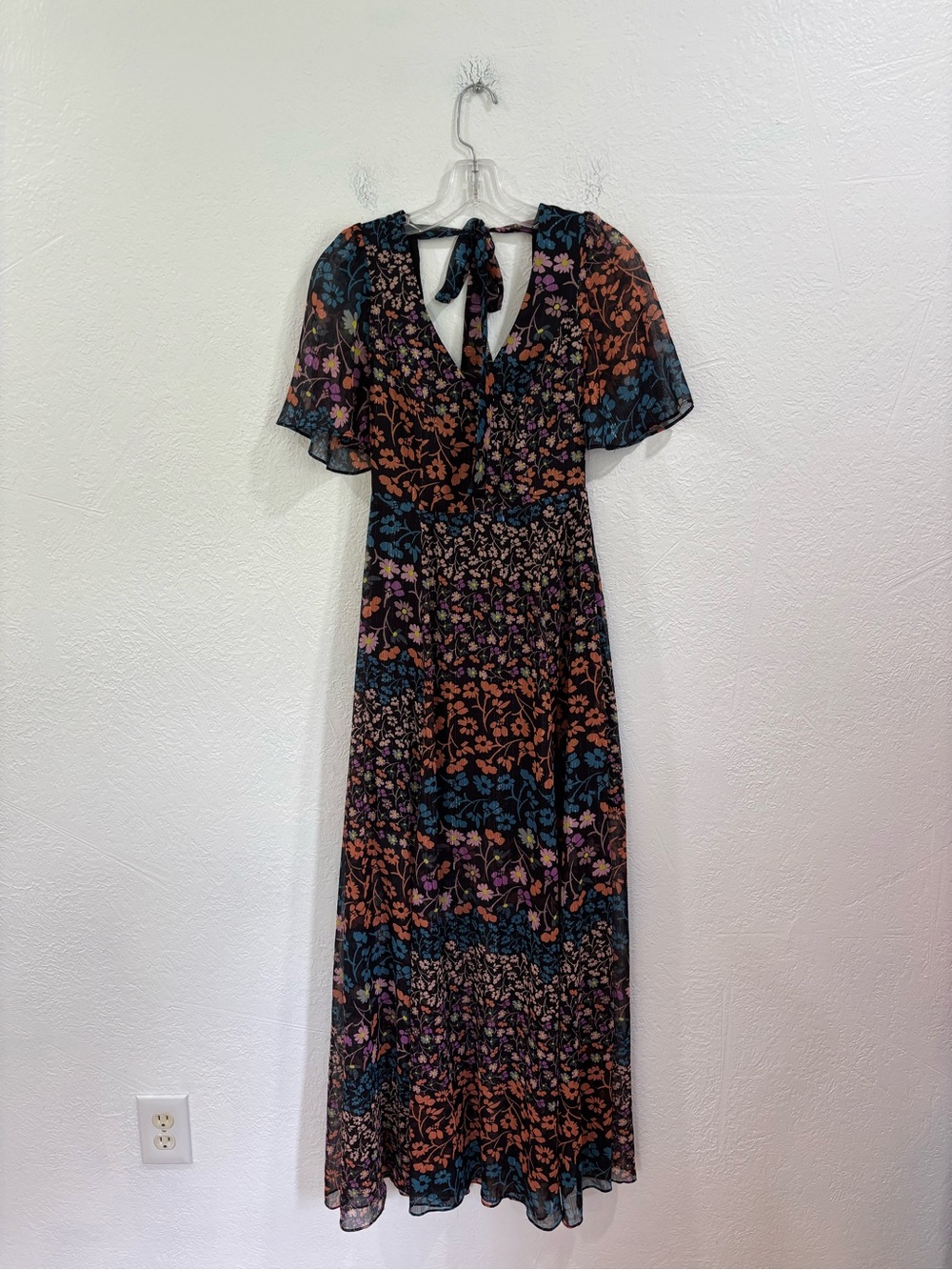 NWT! BCBGENERATION Floral Open Back Maxi Dress